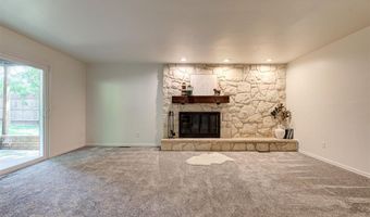 1829 N Oakhill Rd, Bethany, OK 73008