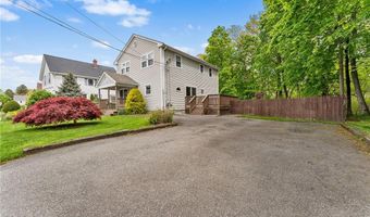 65 Redland Ave, East Providence, RI 02916