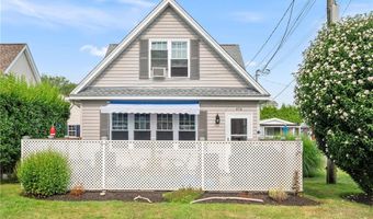 64 Burnside Ave, Narragansett, RI 02882