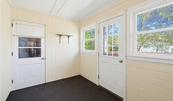 145 Glenwood Dr, North Kingstown, RI 02852
