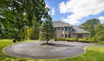 33 Perona Rd, Andover, NJ 07821