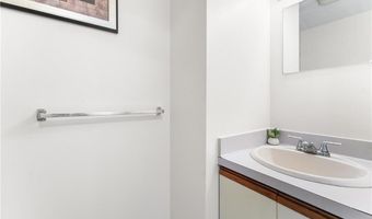 60 Hawthorne Pl 3, North Providence, RI 02904