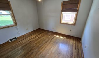 1312 N 10th St, Beatrice, NE 68310