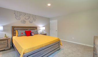 615 Country Oak Dr, Weaverville, NC 28804