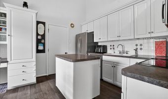50 Meadow Ln, Albany, NY 12208