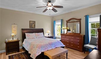 41 Breakneck Hill Rd 26, Lincoln, RI 02865