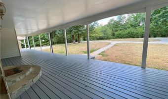 5098 Gwendolyn Ct NW, Acworth, GA 30101