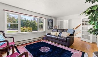 46 Chittenden Dr, Burlington, VT 05401