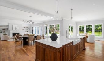 105 Princess Pine Dr, East Greenwich, RI 02818