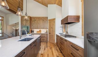 41 BARTON RIDGE Dr, Breckenridge, CO 80424