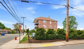 612 Rathbun St, Blackstone, MA 01504