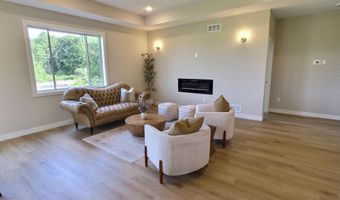 7541 Lake John Dr, Annandale, MN 55302