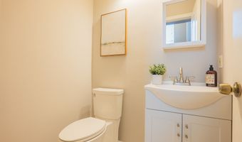 10 South St 68, Danbury, CT 06810