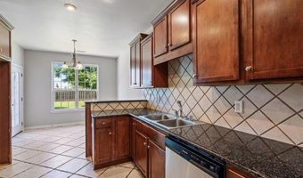 1100 SW Tinsley St, Bentonville, AR 72712