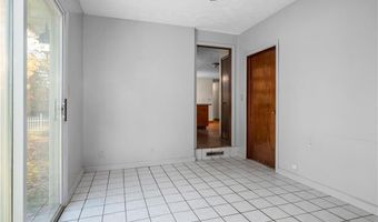 86 Forestdale Dr, Cumberland, RI 02864