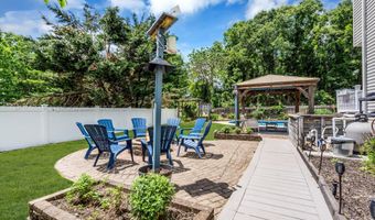 382 Wheaton Ave, Bayville, NJ 08721