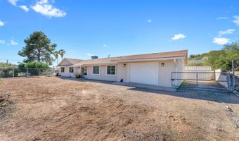 33300 S RIVER BEND Rd, Black Canyon City, AZ 85324