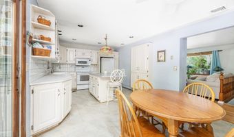 31 Lounsberry Hollow Rd, Alloway, NJ 07461