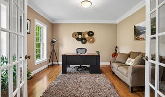 22 Elizabeth Way, Bedford, NH 03110