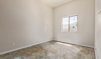 447 S WARNER Dr, Apache Junction, AZ 85120