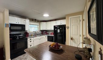 80 Baldwin Dr, Bangor, ME 04401
