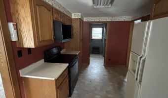 39 Abenaki Ln, Berlin, NH 03570