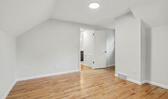 646 Center Dr, Ann Arbor, MI 48103
