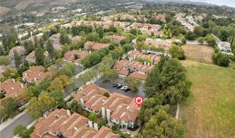 29729 Strawberry Hill Dr, Agoura Hills, CA 91301