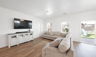 13736 Alyssum Way, Armona, CA 93202