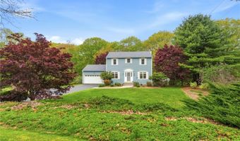 130 Village Hill Ln, North Kingstown, RI 02852