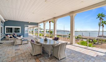 134 Bay Harbor Dr, Aransas Pass, TX 78336