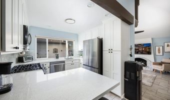 11060 Plum Tree Ln, Spring Valley, CA 91977