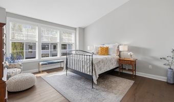 39 Brentwood Cir 39, Danbury, CT 06810