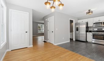 6 Mulberry Ln, Amherst, NH 03031