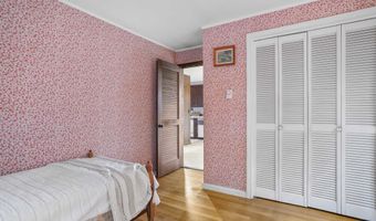 4 Clark Island Rd, Amherst, NH 03031