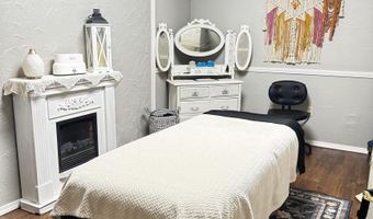 412 W Main St, Artesia, NM 88210