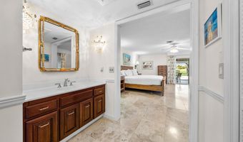 489 S Country Club Dr, Atlantis, FL 33462