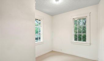 56 Vesper St, Akron, OH 44310