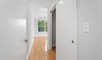 610 NEWTON Pl NW 4, Washington, DC 20010