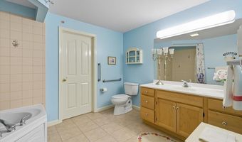 45 Claire Pointe Rd, Burlington, VT 05408