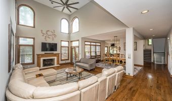 639 Wood Fern Dr, Ballwin, MO 63021
