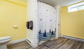 43 Deerfield Dr, Warwick, RI 02886