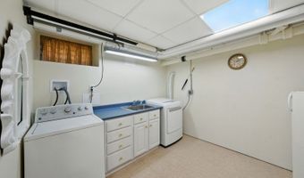 21 Lincoln Ave, Andover, NJ 07801