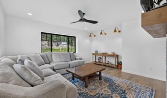 800 N Main St, Cascade, ID 83611