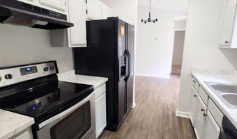 52 Marsh Dr, Beaufort, SC 29907