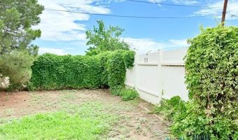 2203 Utah St, Carlsbad, NM 88220
