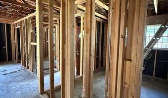 4135 Forest Oak Dr, Shreveport, LA 71109