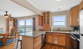1086 Salter Path Rd, Salter Path, NC 28512