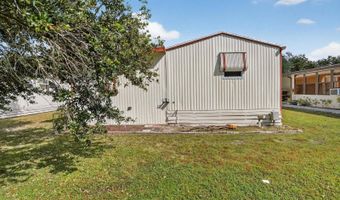 26 Leisure Dr, Auburndale, FL 33823