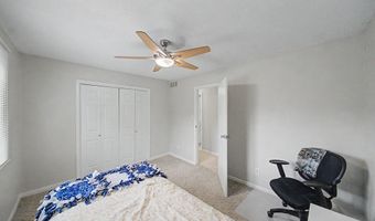 302 Village Cir, Altoona, IA 50009